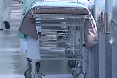 Mulher fica com graves sequelas após cirurgia a hérnias no Porto