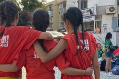 “Eu consigo ver, estás tão bonita”: Peregrinas relatam momento em que espanhola recuperou visão