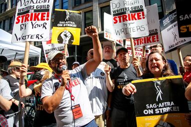 Há atores que estão a enfrentar problemas financeiros por causa da paragem