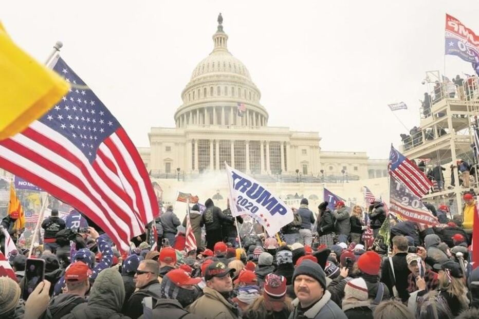 Apoiantes de Trump invadiram o Capitólio em 2021
