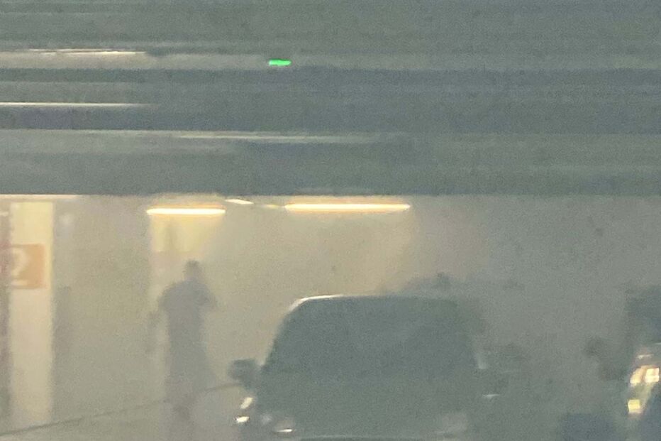 Incêndio deflagra no parque de estacionamento do Centro Comercial Ubbo na Amadora