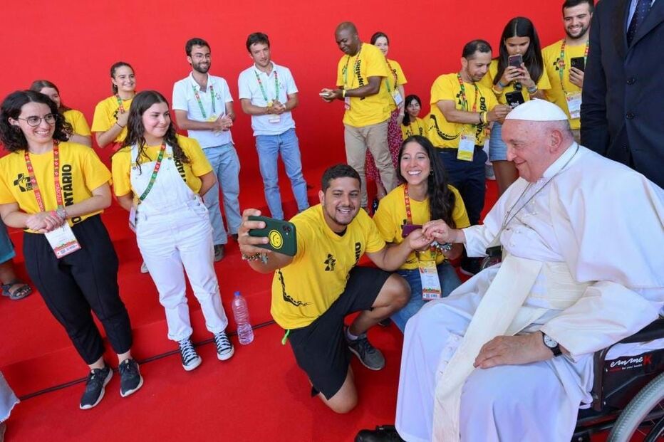 Papa Francisco, voluntários, Algés