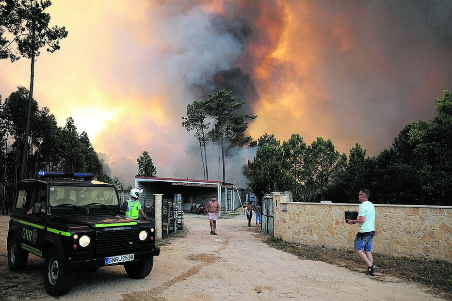 Depois de resolvido o fogo de Ourém, os meios foram para o fogo em Caranguejeira, Leiria