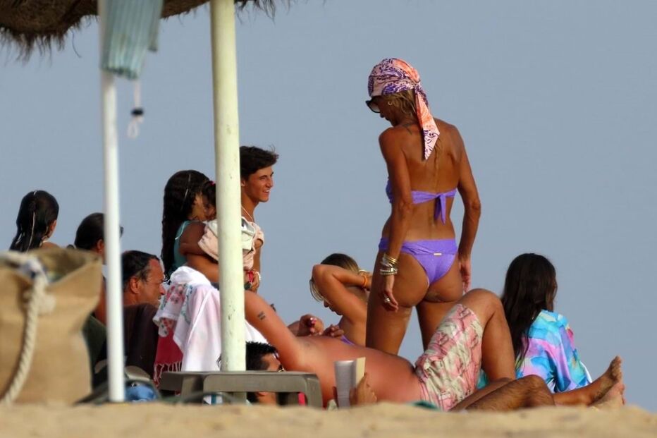 O CM ‘apanhou’ a socialite na praia