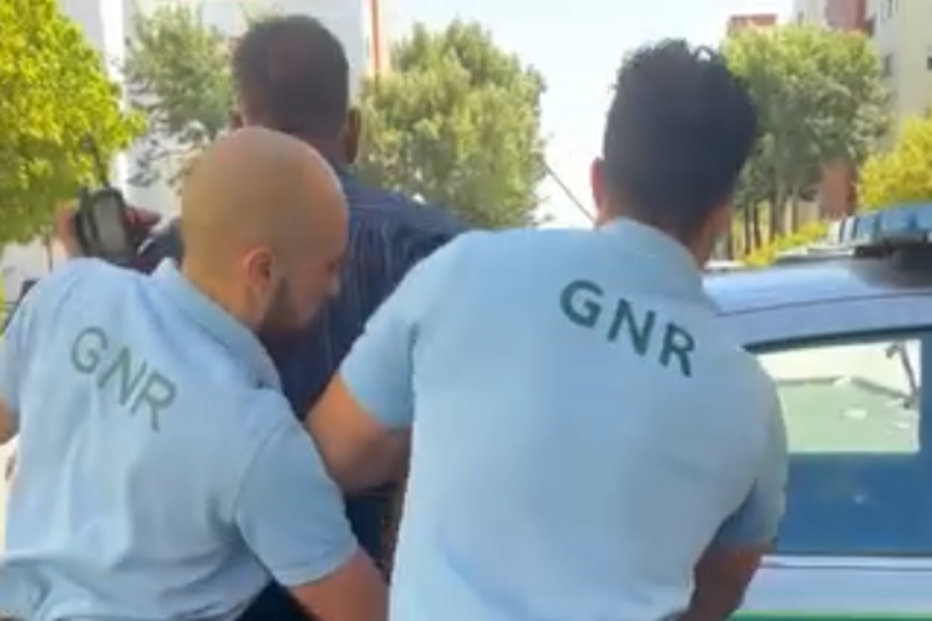 Patrulha da GNR no Monte da Caparica
