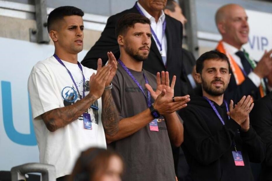 João Cancelo, Rúben Dias e Bernardo Silva