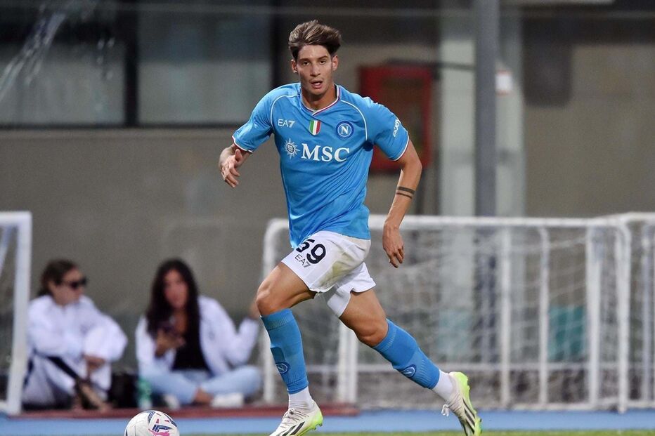 Zanoli joga no Nápoles