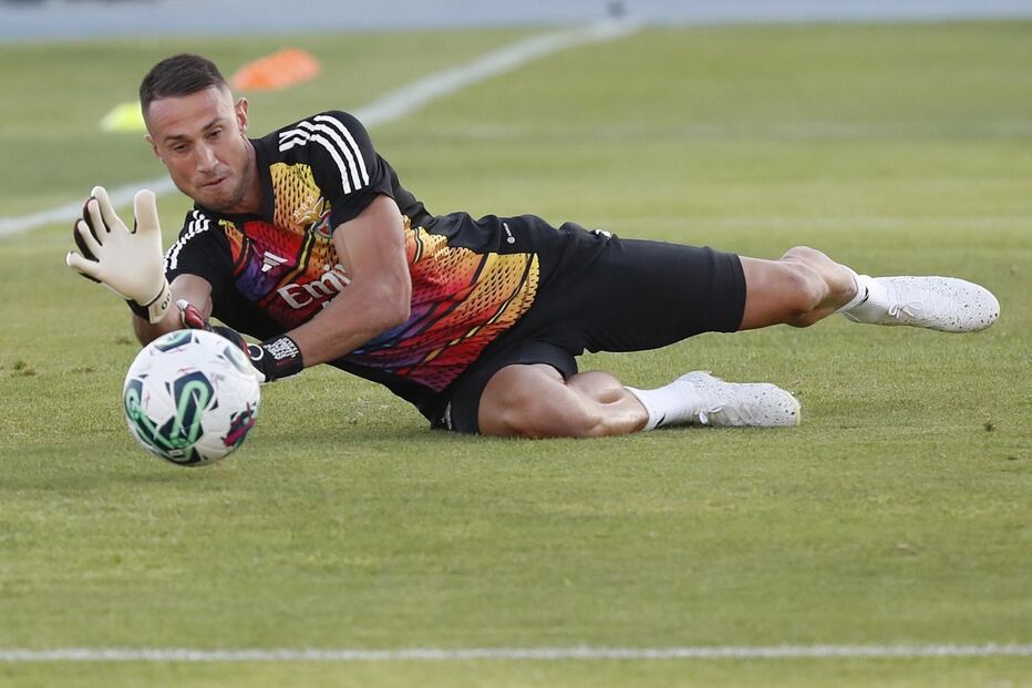 Odysseas Vlachodimos tem 29 anos