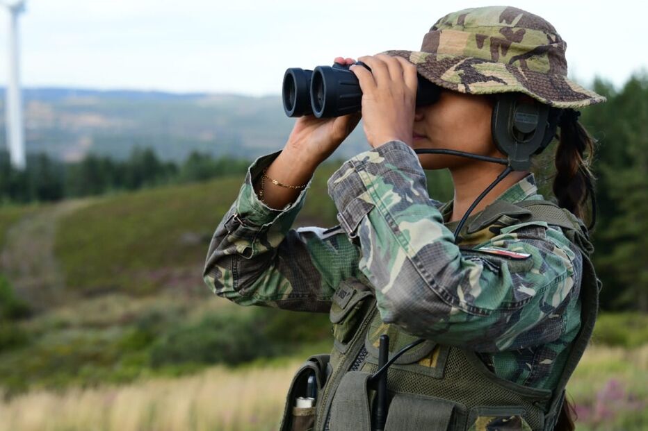 Militar no seu posto de observação