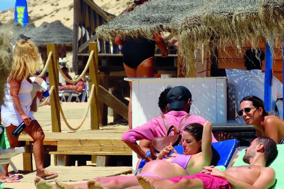 O jogador e a modelo estiveram na Quinta do Lago um dia antes da Supertaça Europeia 