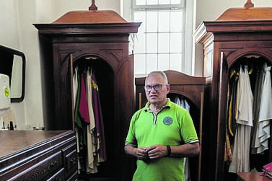 Padre Virgílio lamenta furto