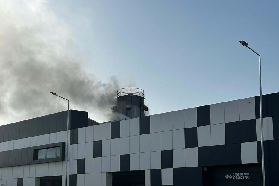 Incêndio destrói silo em Espinho