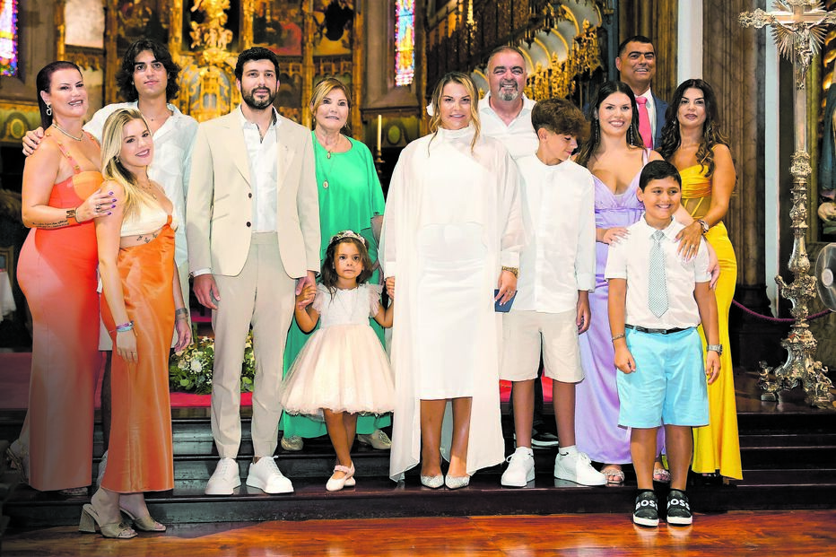 Família reunida no batizado e aniversário da sobrinha de CR7