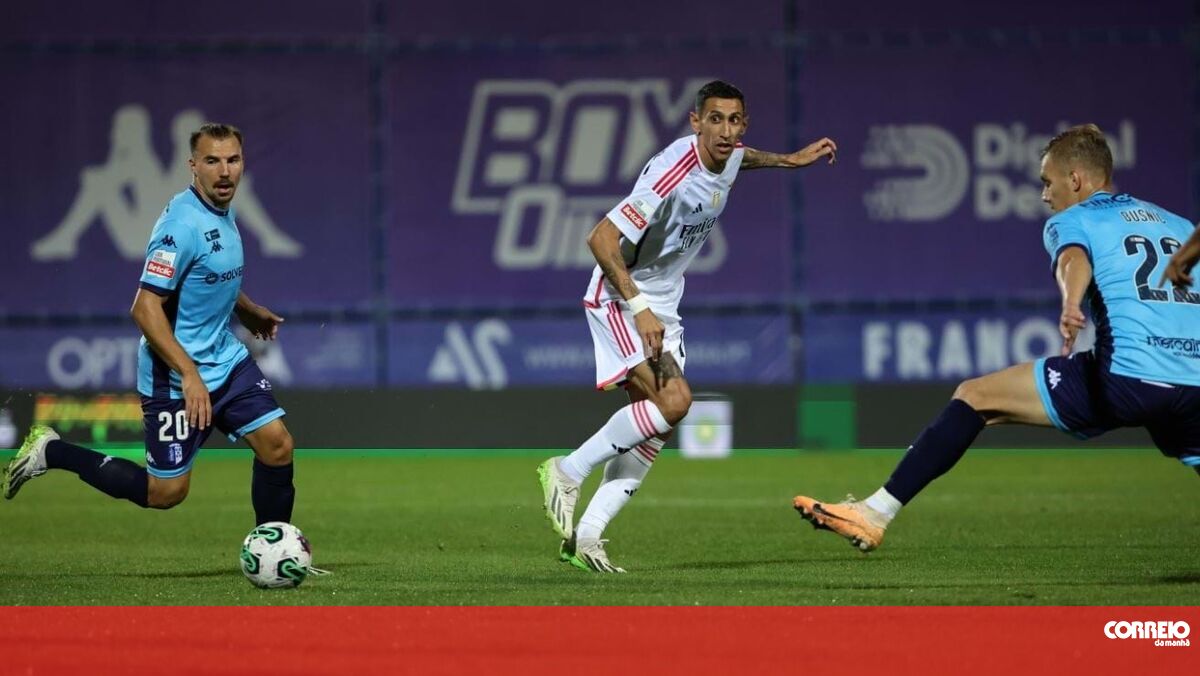 Benfica bate Vizela por 2-1 e aproxima-se do FC Porto - Futebol - Correio  da Manhã