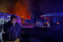 Chamas no porto de Sebastopol