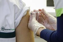 Número de casos não pára de aumentar: estirpe de gripe A mais agressiva com pico no Ano Novo