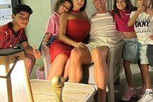 Cristiano Ronaldo, Georgina Rodríguez e os cinco filhos já estão a viver na nova mansão