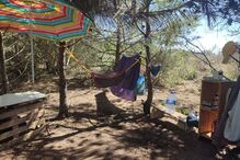 Várias pessoas vivem agora em tendas na QUinta dos Ingles, perto da praia de Carcavelos