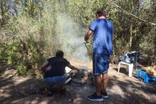 Várias pessoas vivem agora em tendas na QUinta dos Ingles, perto da praia de Carcavelos