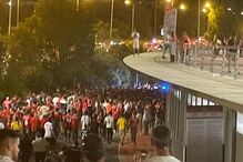 Adepto sente-se mal no final do Benfica-FC Porto