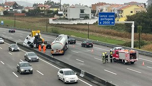 Despiste de camião-cisterna obriga ao corte da A3 na Maia, sentido Porto-Braga