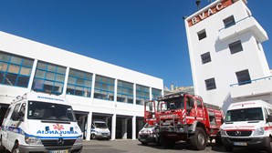 Bombeiros de Agualva-Cacém pedem doação de 1 euro a moradores