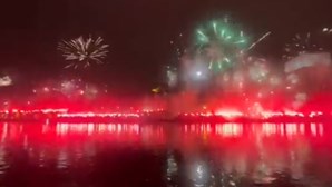 Cânticos e fogo de artifício: Dragões comemoram efusivamente 130.º aniversário no Porto... e em Lisboa
