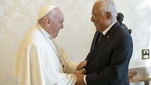 Paz, clima e migrações foram temas do encontro entre António Costa e o Papa