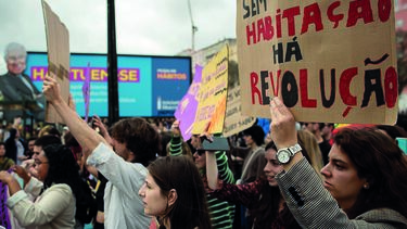 Manifestantes ‘Por uma Casa para Viver’