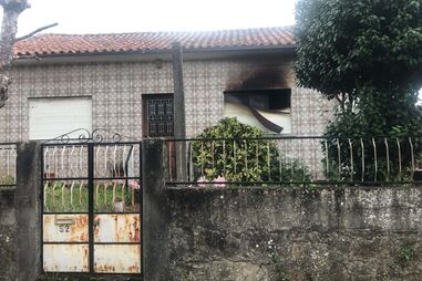 Incêndio em casa em Barcelos