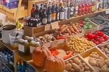 Homem filmado a furtar 400 euros da caixa de frutaria