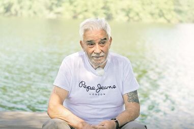 Aos 77 anos, Alfredo Palas vive na miséria mas diz: “Não quero esmolas”  