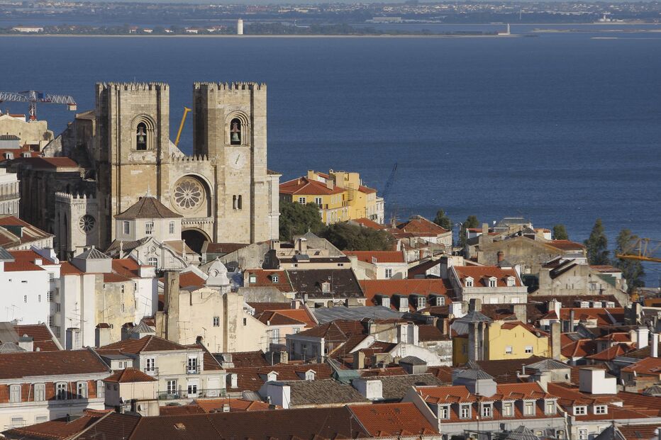 Casas, renda, crédito à habitação, x