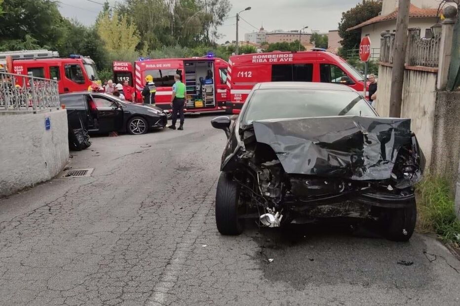 Colisão em Vila Nova de Famalicão