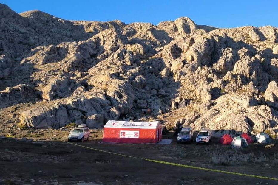 Operação de resgate a norte-americano em gruta na Turquia