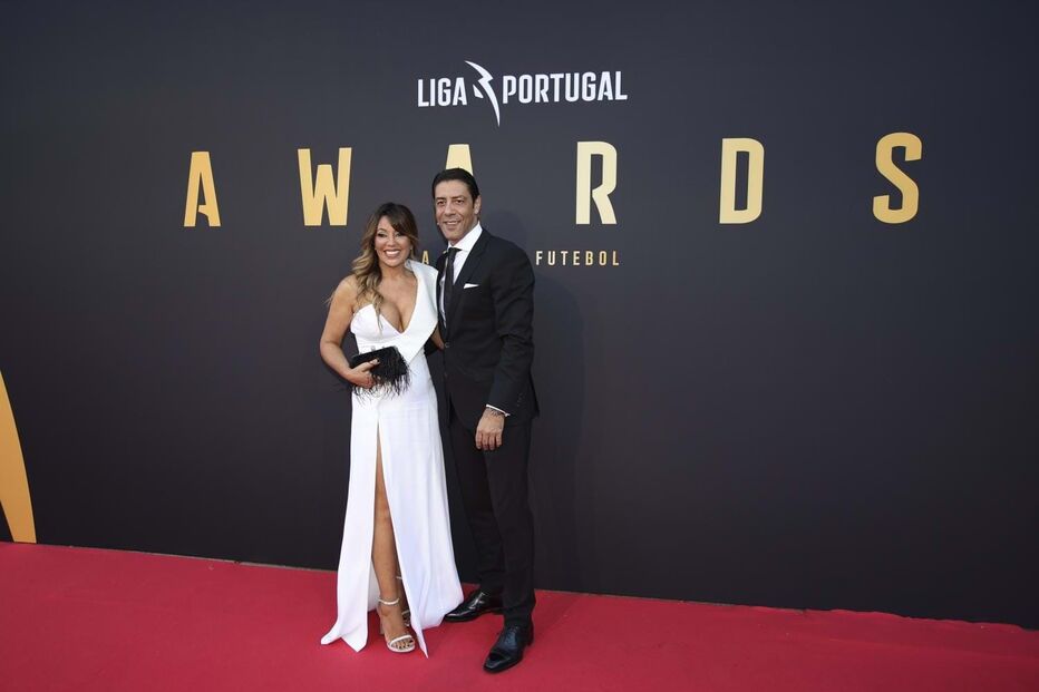 Rui Costa ao lado da mulher