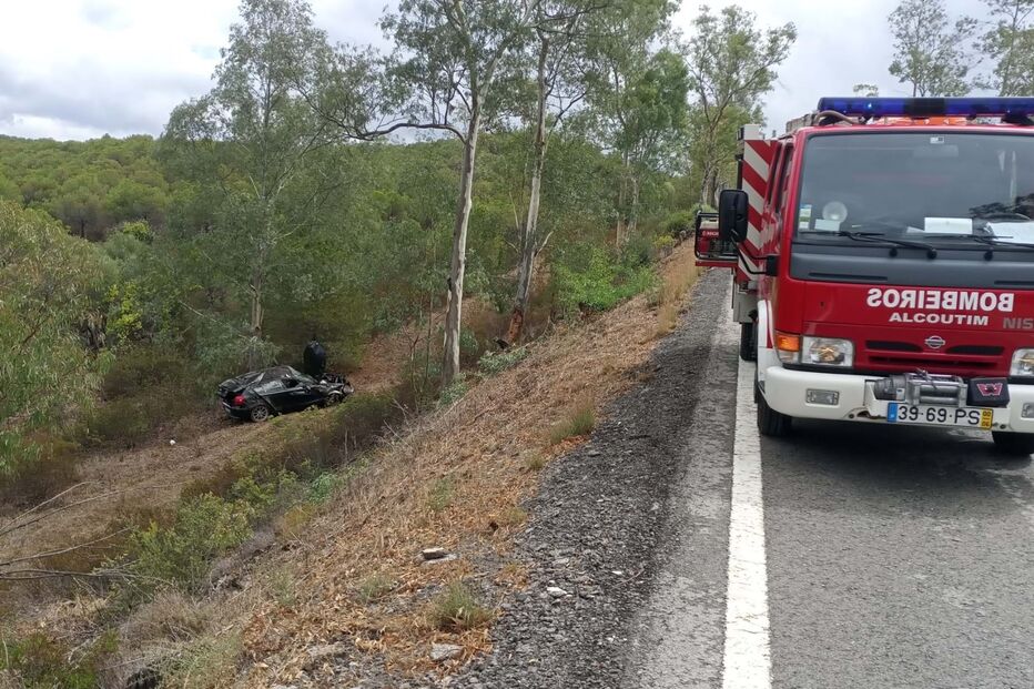 Homem ferido após despiste seguido de capotamento em Alcoutim