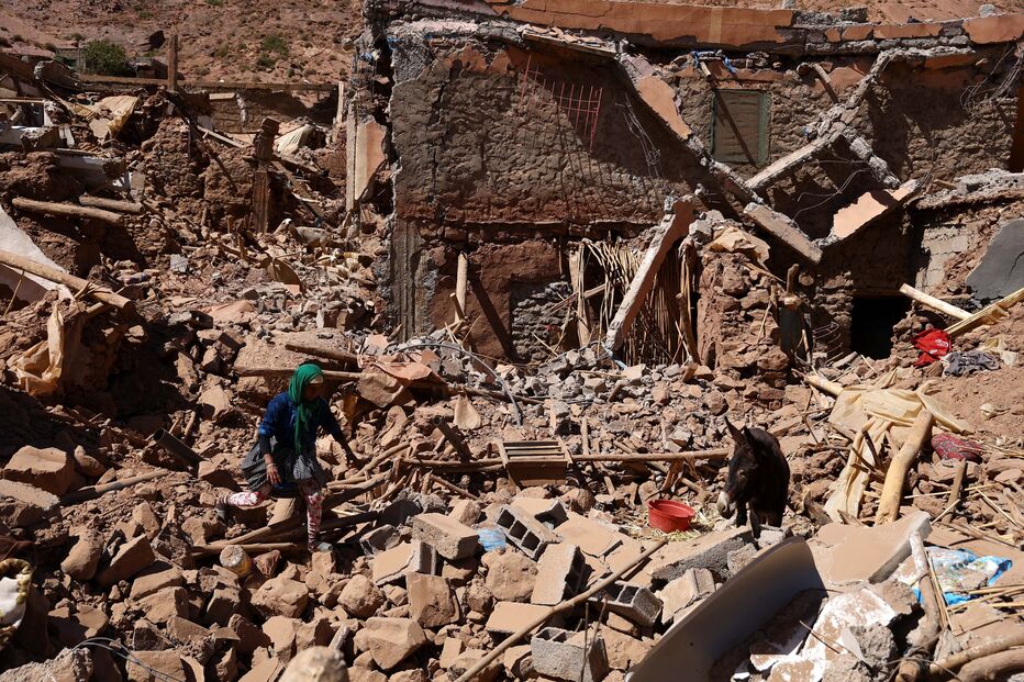 Cenário de destruíção após sismo em Marrocos