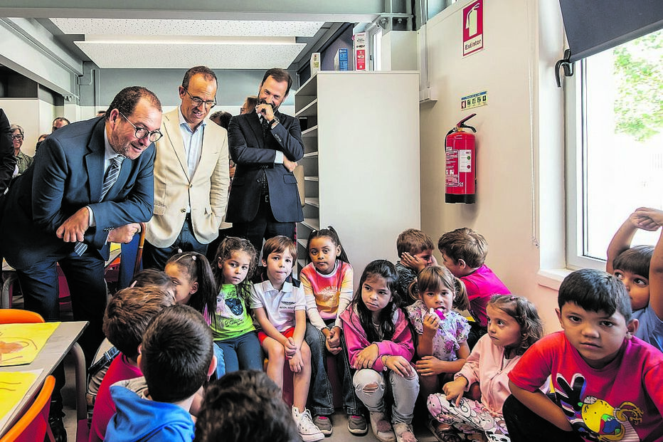 Ministro da Educação visitou escola em Minde e desvalorizou protestos que se avizinham