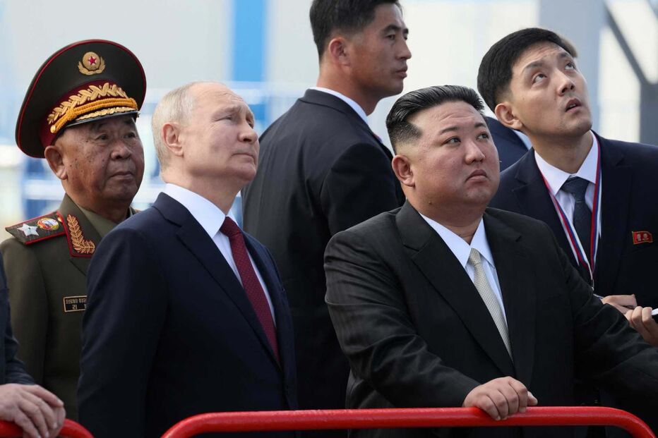 Presidente da Rússia, Vladimir Putin, com o líder norte-coreano Kim Jong-un