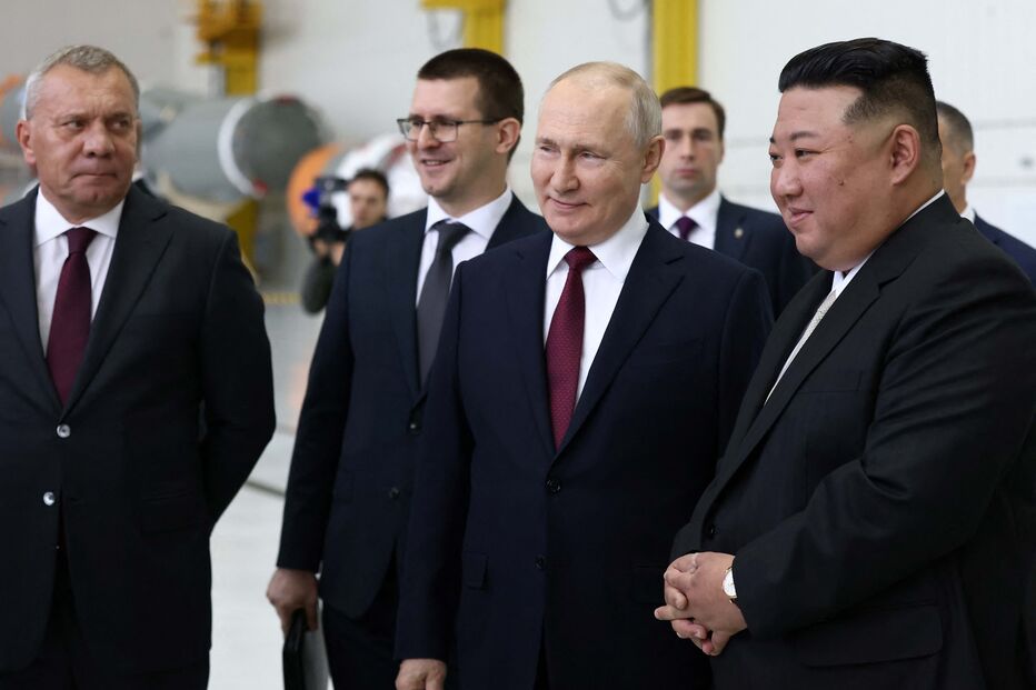 Vladimir Putin e Kim Jong Un visitam o Сosmódromo de Vostochny na Rússia 