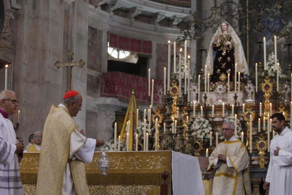 Coroação Pontíficia de Nossa Senhora da Soledade na Real Basílica de Mafra