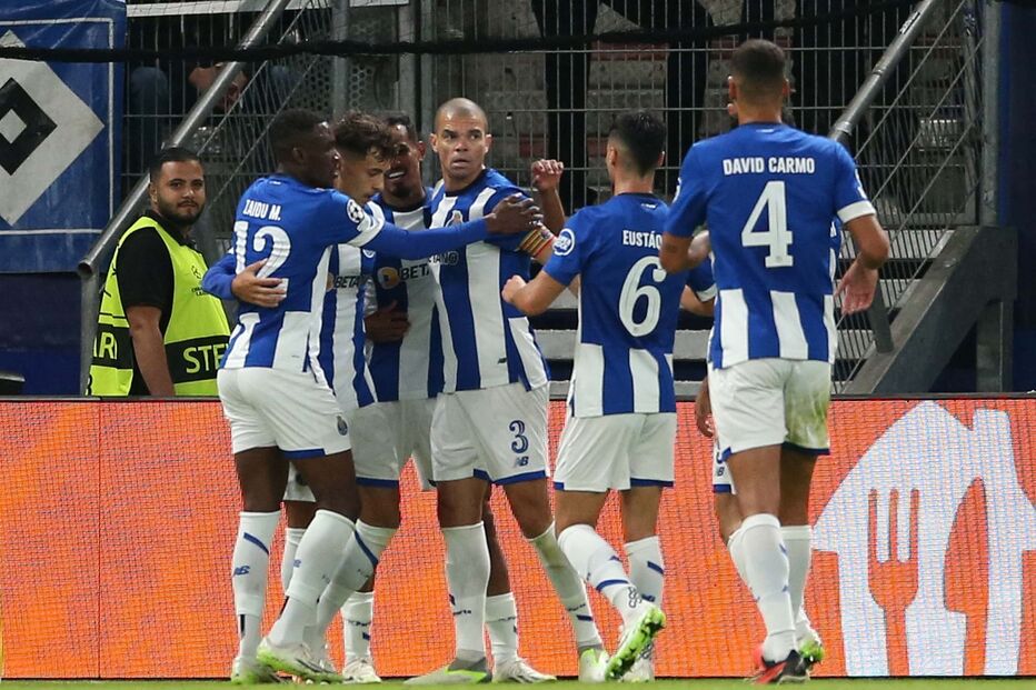 FC Porto comemora golo frente ao Shakhtar