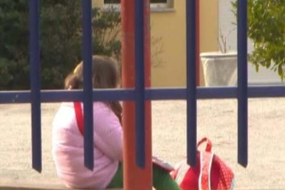 Menina foi esquecida no autocarro escolar