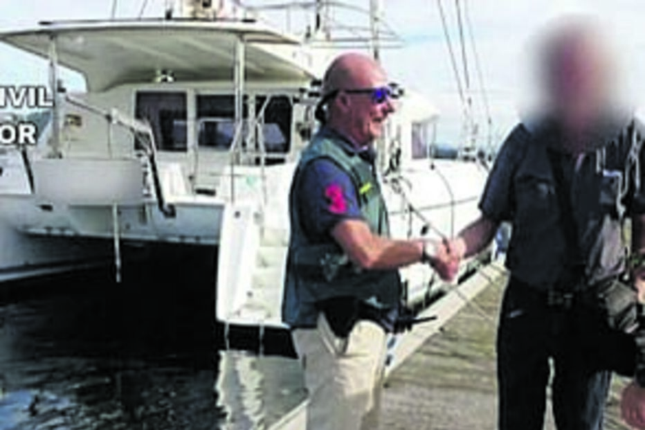 Levam barco de 450 mil euros furtado em Portimão