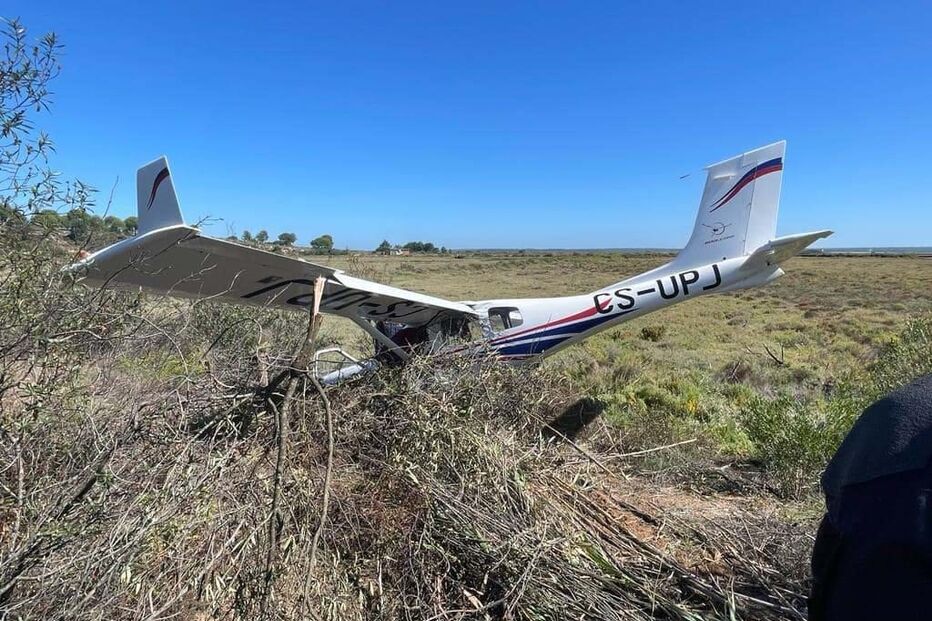 Aeronave obrigada a fazer aterragem de emergência em Setúbal	