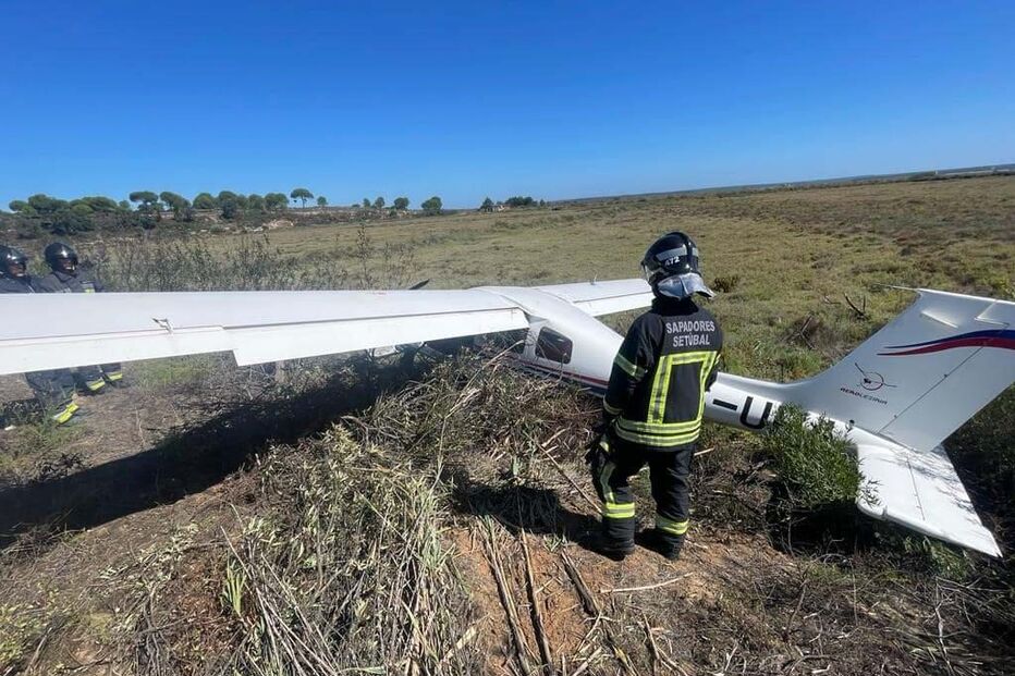 Aeronave obrigada a fazer aterragem de emergência em Setúbal	