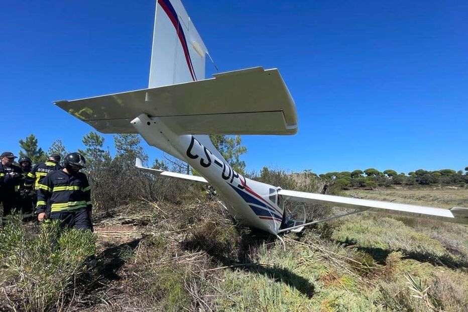 Aeronave obrigada a fazer aterragem de emergência em Setúbal	