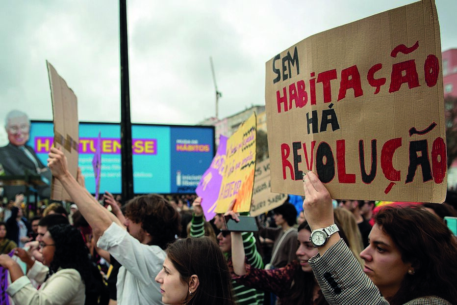 Manifestantes ‘Por uma Casa para Viver’