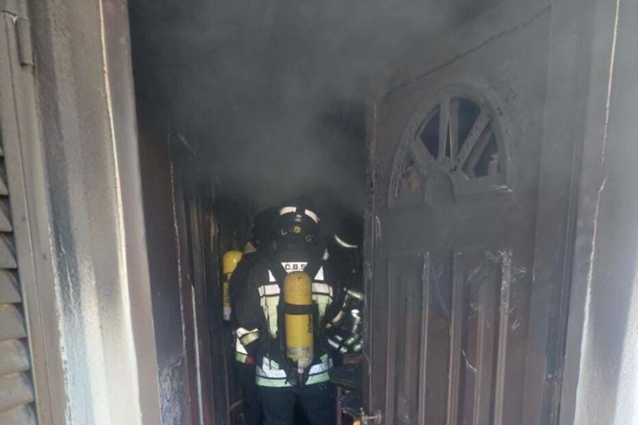 Fogo deflagra numa habitação em Setúbal e casal fica desalojado